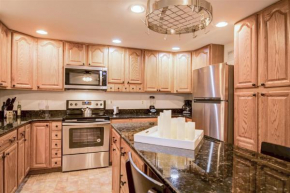 Spacious 3-story Townhome 40 Minutes from DC Pet-Friendly, Fast WiFi, Perfect